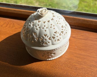 Hartley Greens and co Leeds Pottery trinket or sweets box or tea light candle holder, Christmas Decor, white off-white, glazed, perforated