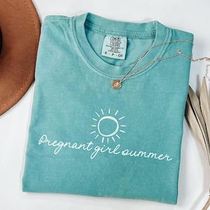 Komfortowe kolory Koszula letnia dla ciężarnej dziewczyny, koszulka z okazji ciąży, ogłoszenie ciąży, koszulka dla nowej mamy, prezent na baby shower, top dla przyszłej mamy