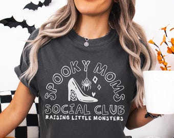 Spooky Moms Club Shirt, Comfort Colors Halloween mom Shirt, Halloween Aesthetic Tee, Cozy Mom Shirt, Autumn Mom Shirt, fall gift for mom