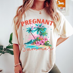 Komfortowe kolory Koszula letnia dla ciężarnej dziewczyny, koszulka z okazji ciąży, ogłoszenie ciąży, koszulka dla nowej mamy, prezent na baby shower, top dla przyszłej mamy