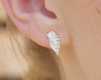 Pendientes de botón con forma de alas de ángel de cristal – Plata de ley 925