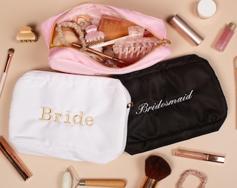 Trousse à maquillage brodée personnalisée - Cadeau pour un mariage