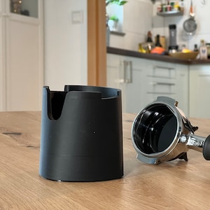 Tamper station 330g voor La Marzocco Micra/Mini met plastic portafilter tot 2025