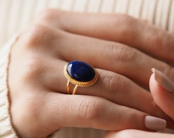 Oval Shaped Lapis Lazuli Ring, 14k Solid Gold Double Shank Natural Deep Blue Stone Ring, Dainty Filigree Oval Dome Cut Lapis Lazuli Ring