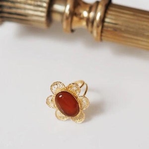 14k Solid Gold Oval Red Agate Ring, Flower Shape Red Gemstone Filigree Ring, Dainty Ring Gift for Mom