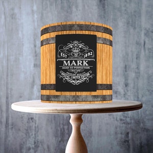 Modèle personnalisé sans couture de tonneau de vin de whisky en bois de miel enveloppant autour de la décoration comestible, feuille de glaçage, carte de gaufrette, impressions comestibles d'emballage de gâteau