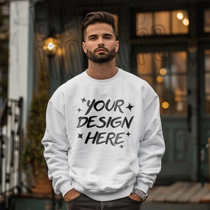 Gildan 18000 Felpa Bianca Mockup - Felpa - Modello Maschile - Pullover Gildan Bianco - Gildan 18000 - Mockup da Uomo