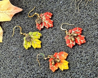 Handgefertigte Herbst Ombre Blatt Ohrringe aus Polymer Clay mit Herbst Anhängern