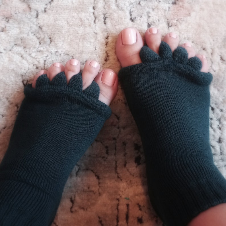 Magicsox™ Toe Separator Socks for Alignment and Pain Relief bunions