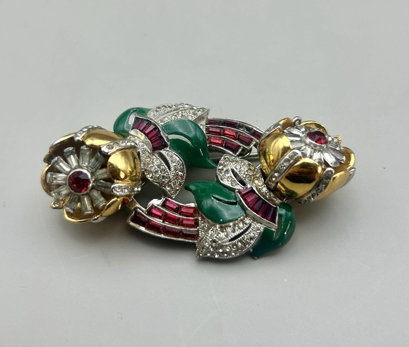 Coro pin - Etsy 日本