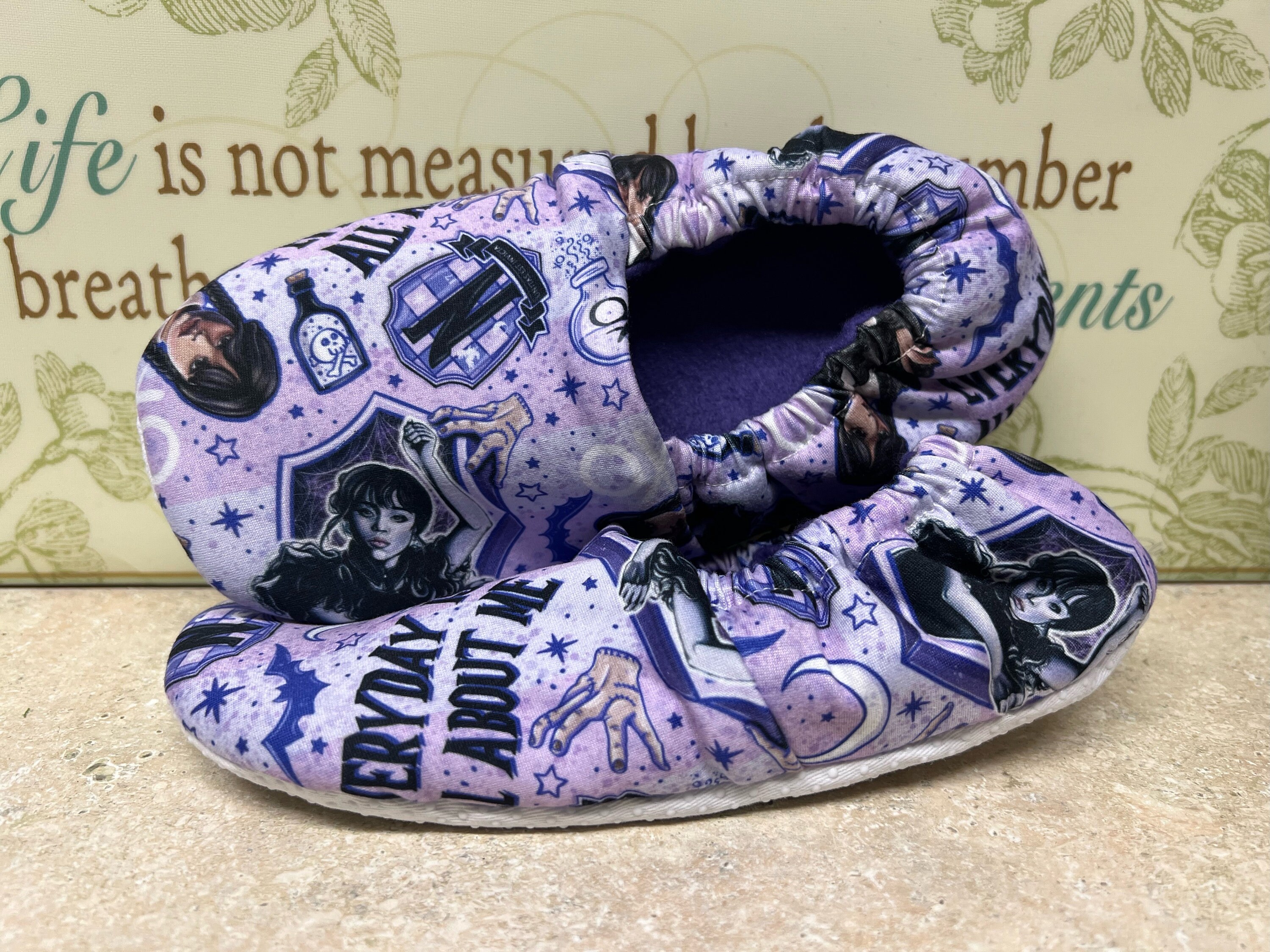 Batman slipper deals socks