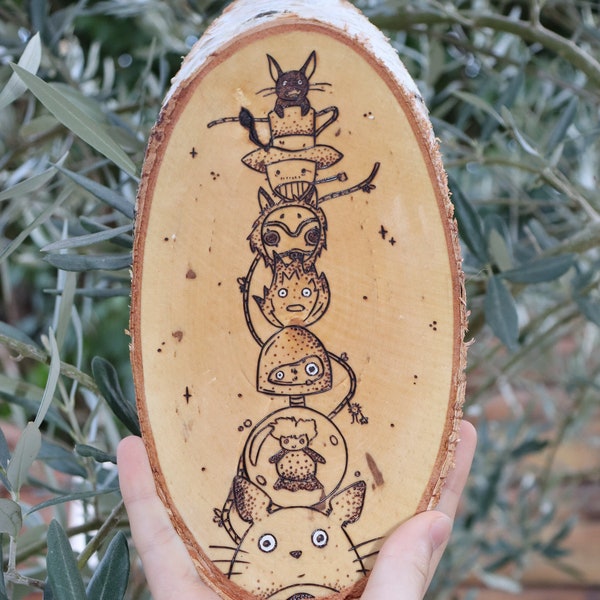 Décoration en bois "Ghibli"