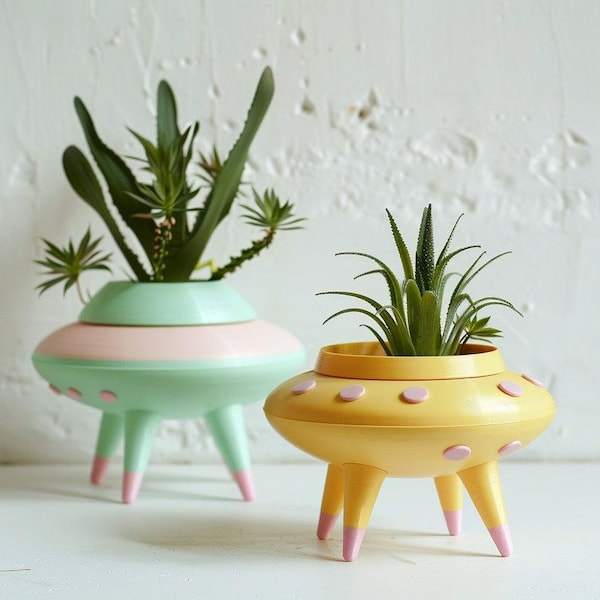 UFO PLANTER -vintage style / space pot retro decoration