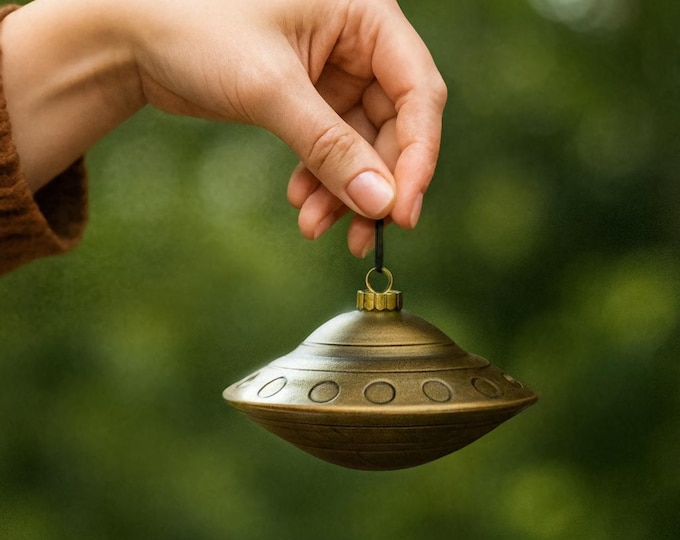 UFO hanging Ornament: Add a Futuristic Touch to Your Home