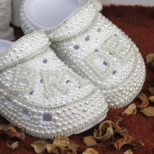 Custom Handmade gift comfortable bridal slippers Wedding slippers bachelorette party personalized slippers with special bride to be
