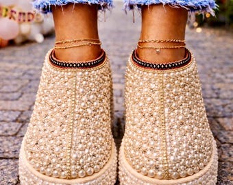 Botines de novia de perlas hechos a mano, personalizados con piedras brillantes, regalo único para despedida de soltera.