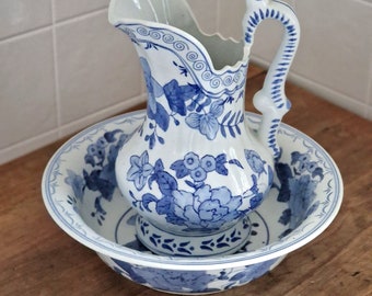 Waschset Toiletten-Set Waschkrug mit Schüssel | blau floral Blumen | chinesisches Porzellan 1970er