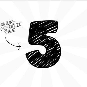 Puede incluir: Contorno en blanco y negro del número 5, dibujado a mano. El contorno es para una forma de cortador de galletas.