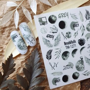 Nail water decal