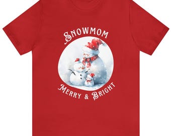 Snowmom Classic T-Shirt. Mother Snow-women and Two Snow-kids Wearing Santa Hats with Caption "Snowmom Merry & Bright". Winter Holiday Shirt