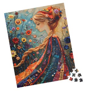 Könnte beinhalten: Ein farbenfrohes Puzzle mit einer Frau mit langen geflochtenen Haaren, die ein farbenfrohes, gemustertes Kleid trägt. Die Puzzleteile sind um das Bild herum verstreut.