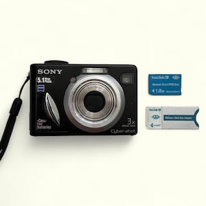 SONY Cyber-shot DSC-W15 シルバー 5.1 MP デジタルコンパクトカメラ 動作確認済み + カード