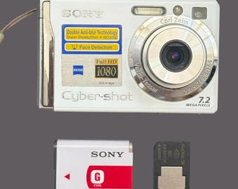 Vintage Sony Cyber-shot DSC-P8 Red Digital Camera: Retro