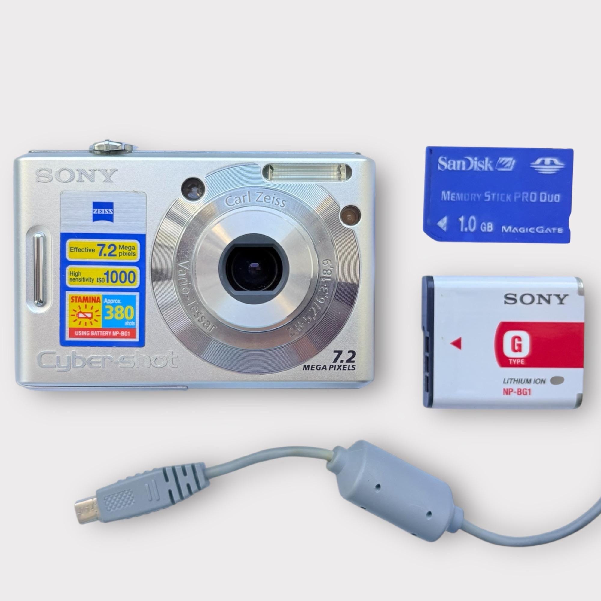 Sony Cybershot DSC-W35 7.2 Megapixels Digital Camera +usb +