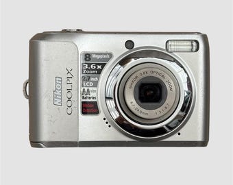 Vintage Nikon Coolpix L19 Camera: Collectible Photography