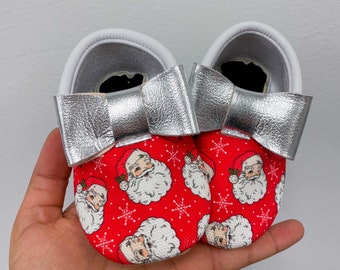 santa with silver bow Bow Moccs| baby moccasins, baby soft sole shoe, baby crib shoes,, baby shoes, soft sole moccasins
