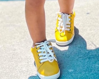 Yellow - Sneakers w Laces