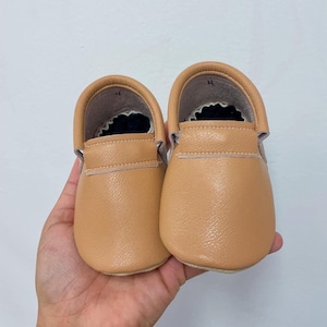 Chestnut loafter Moccs| baby moccasins, baby soft sole shoe, baby crib shoes,, baby shoes, soft sole moccasins
