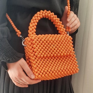 パールビーズバッグ パールビーズハンドバッグ ウェディングバッグ イブニングバッグ 女性用 フェイクパール ハンドメイドジュエリー ブライダルクラッチ 高級 エレガントバッグ