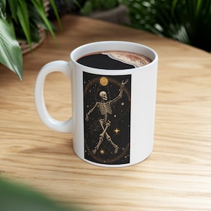 Astrale projectie skelet mok, skelet Tarot mok, hemelse astrale skelet, herfst Halloween mok, Halloween cadeau, herfst decor, griezelige mok