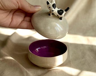 Decorative Ceramic Trinket Jar with Lid – Unique Pill Box, Key Tray, Handmade Keepsake Storage