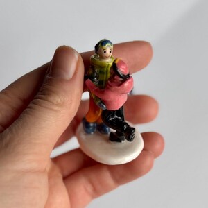 Detailed clay sculpture miniature made from customer reference photos