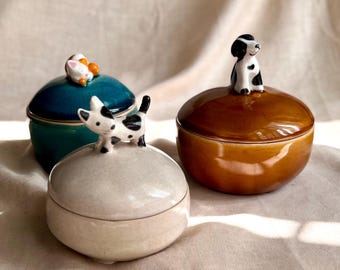 蓋付き装飾陶器小物入れ - ユニークなピルボックス、キートレイ