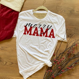 Merry Mama Crewneck Shirt, Frauen locker sitzendes Weihnachts-T-Shirt, Feiertags-T-Shirt mit Rundhalsausschnitt, grafisches loses Passform-T-Shirt, Weihnachts lustiger trendiger Slogan t