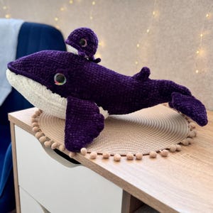Whale crochet pattern. PDF pattern with video.