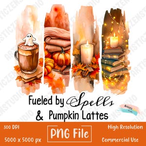 Puede incluir: Un diseño digital con ilustraciones otoñales. Incluye una taza de café con un fantasma, calabazas, un suéter, una vela, libros y hojas. El texto dice "Fueled by Spells & Pumpkin Lattes."