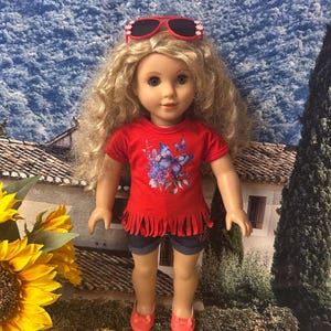 18-Zoll Puppen Outfit: Rotes Schmetterling Fransen Top, Jeans Shorts, Schuhe & Sonnenbrille