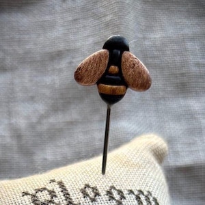 Bee Stick Pin ~ Counting Pin ~ Needlework Accessory ~  ~ Polymer Clay ~ Marking Pin ~ Handmade ~ Stitch Counter