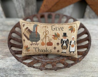 Give Danke --- Pin Keep --- Muster --- Primitive --- PDF/Download --- Herbst, Herbst --- Asbery's Choes Stitches