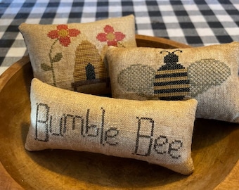 Bumble Bee 3 *** Bowl Fillers *** PDF/Download *** Primitive *** Cross Stitch Pattern *** by Asbery&#39;s Echoes Stitches