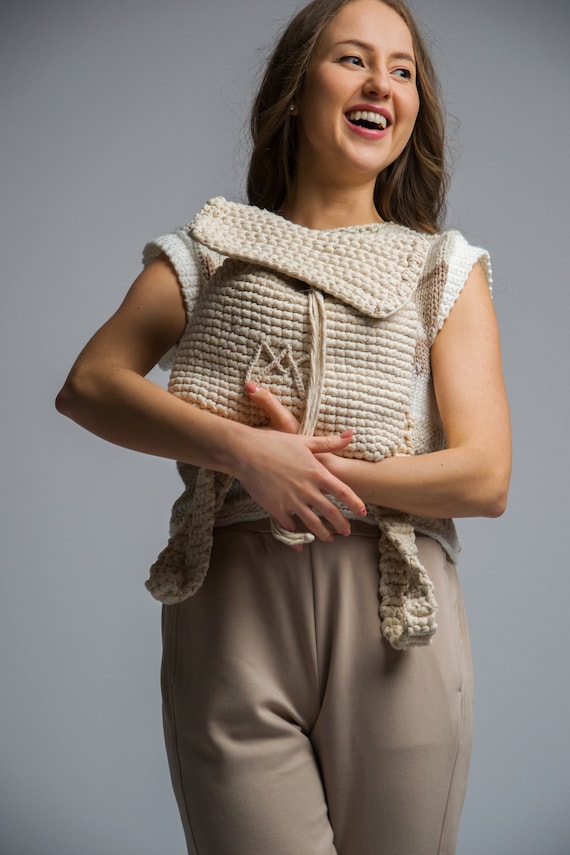 Crochet Beige Backpack, Gift for Woman, Classy Woman  display picture 2