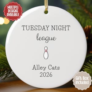 Bowling Team Ornament, Gift for Bowling Team, Personalized Bowler Ornament, Custom Team Name Christmas Gift 00SPRTC003O