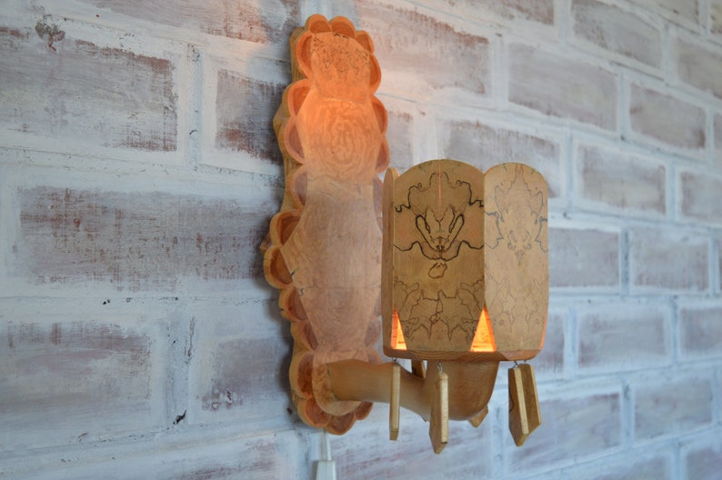 Scandinavische vintage handgemaakte houten muur hanglamp, schattig housewarming schans cadeau voor nieuw huis voor haar of cadeau voor hem afbeelding 8