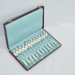 Elegant Antique NY Silver Tea Spoons from GABEX Chippendale - 12-Piece Set in Original Box | Unique Vintage Tableware gift for him or her