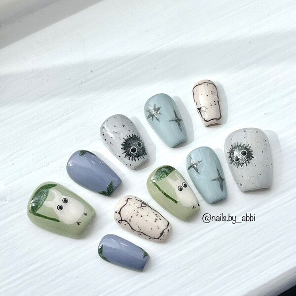 Juego de uñas postizas Ghibli Totoro