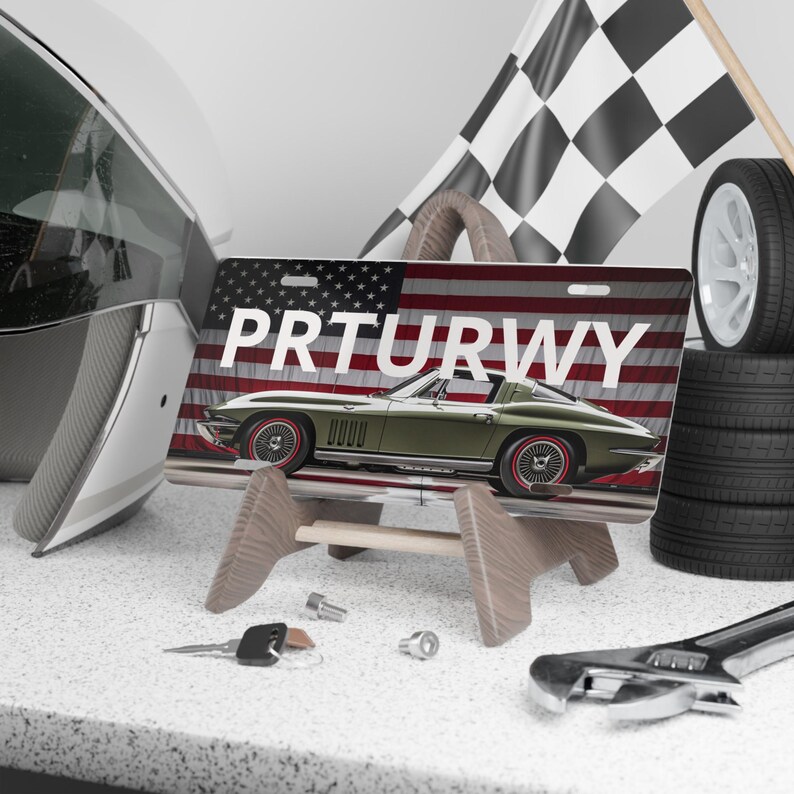 Placa personalizada para Corvette clássico com a bandeira americana | Placa de carro personalizada imagem 1
